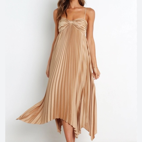 Petal & Pup Dresses & Skirts - Petal + Pup Vikki Dress Gold NWT Pleated Maxi formal